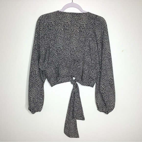 < Princess Polly Leopard Print Tie Front Top > - Picture 5 of 6